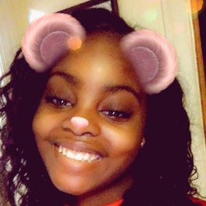 Meet your Posher, Mekael